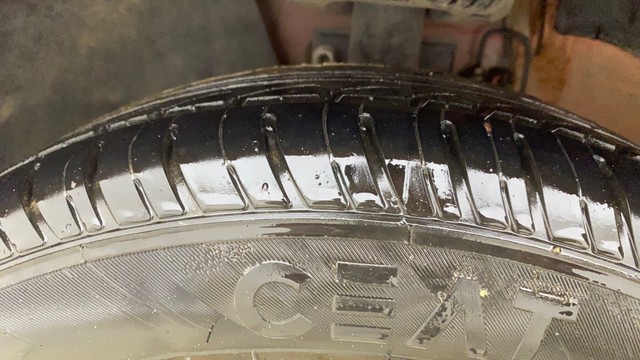 Second-hand 2019 Volkswagen Polo 1.0 MPI Trendline for sale in Ahmedabad-30