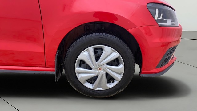 Second-hand 2019 Volkswagen Polo 1.0 MPI Trendline for sale in Ahmedabad-23