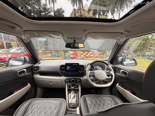 Second-hand 2023 Hyundai Venue SX Opt Turbo DCT for sale in Mumbai-7