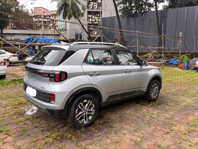 Second-hand 2023 Hyundai Venue SX Opt Turbo DCT for sale in Mumbai-2