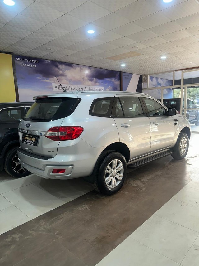 Second-hand 2017 Ford Endeavour 3.2 Titanium AT 4X4 for sale in Jaipur-7