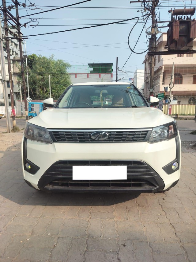 Second-hand 2019 Mahindra XUV300 W4 BSIV for sale in Patna-0