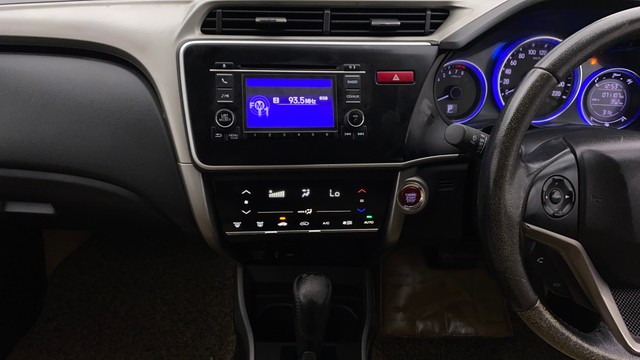 Second-hand 2016 Honda City i VTEC CVT VX for sale in Chennai-22