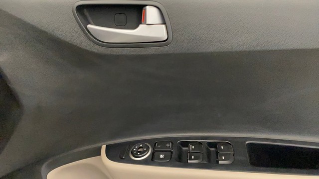 Hyundai Grand i10 1.2 Kappa Sportz BSIV Second-hand 2018 Hyundai Grand i10 1.2 Kappa Sportz BSIV for sale in Noida-17