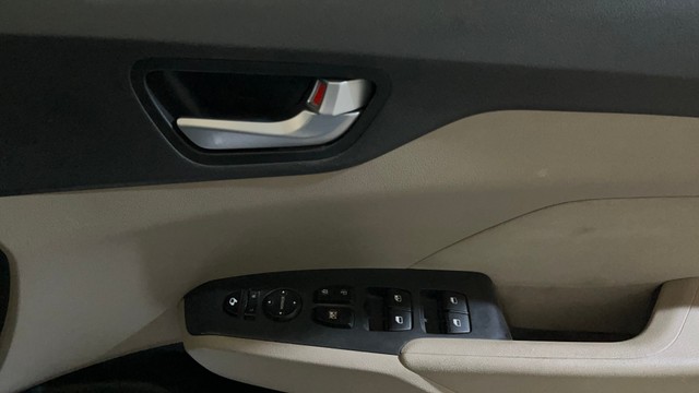 Second-hand 2018 Hyundai Verna VTVT 1.6 SX for sale in Noida-17