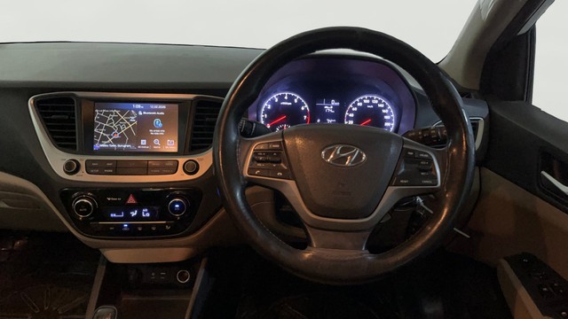 Second-hand 2018 Hyundai Verna VTVT 1.6 SX for sale in Noida-12