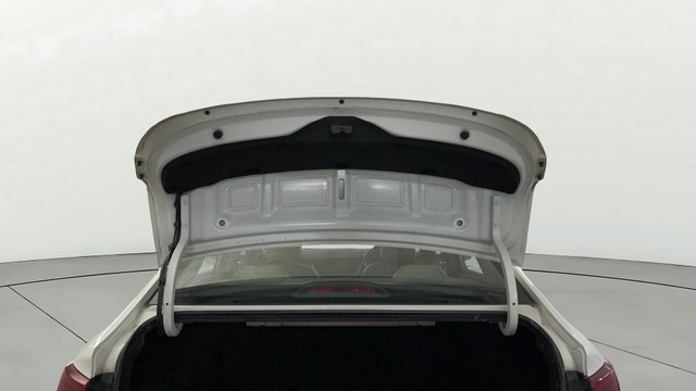 Second-hand 2018 Hyundai Verna VTVT 1.6 SX for sale in Noida-20