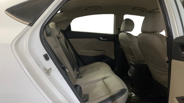 Second-hand 2018 Hyundai Verna VTVT 1.6 SX for sale in Noida-16