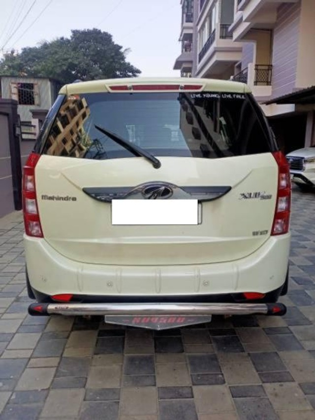 Second-hand 2015 Mahindra XUV500 Xclusive Edition for sale in Guwahati-2