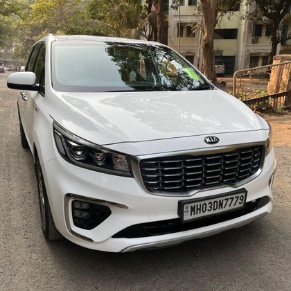Second-hand 2020 Kia Carnival Limousine for sale in Mumbai