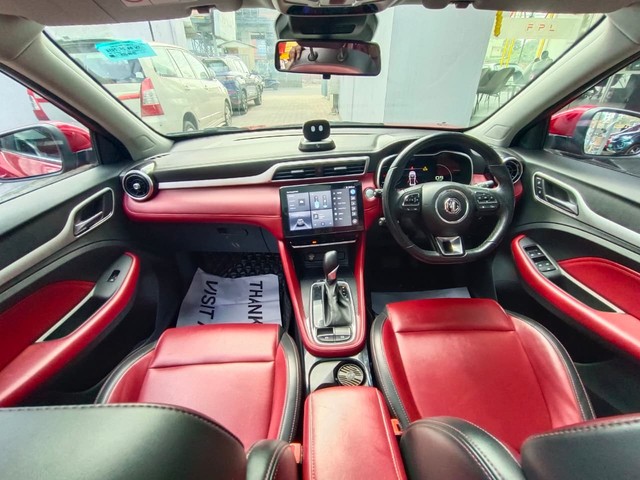 Second-hand 2023 MG Astor Savvy Sangria Turbo AT for sale in Chennai-10