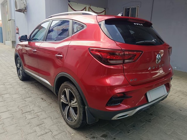 Second-hand 2023 MG Astor Savvy Sangria Turbo AT for sale in Chennai-11