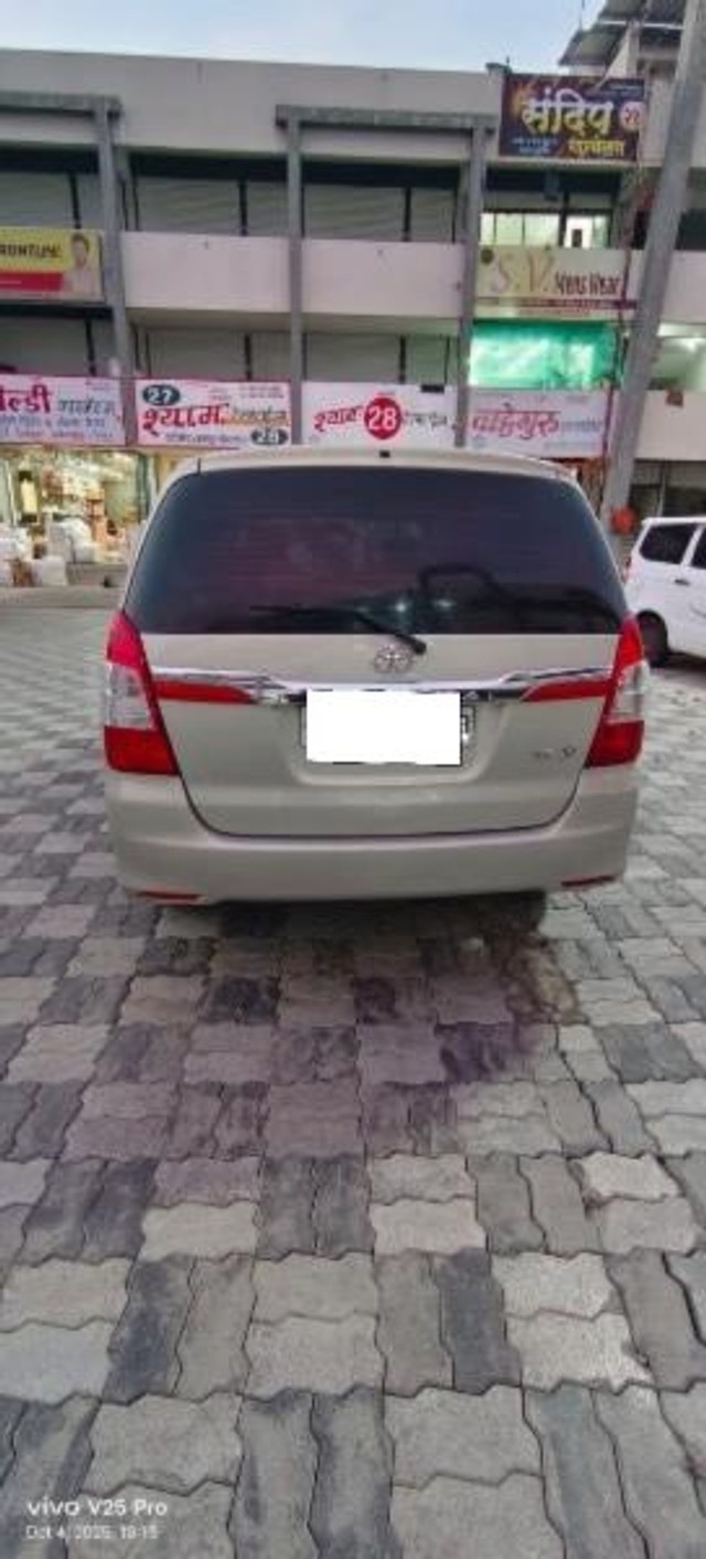 Toyota Innova 2.5 G (Diesel) 7 Seater BS IV Second-hand 2016 Toyota Innova 2.5 G (Diesel) 7 Seater BS IV for sale in Akola-1