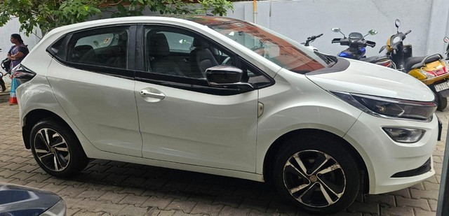 Second-hand 2022 Tata Altroz XZ Plus Diesel BSVI for sale in Chennai-5