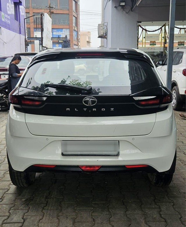 Second-hand 2022 Tata Altroz XZ Plus Diesel BSVI for sale in Chennai-1