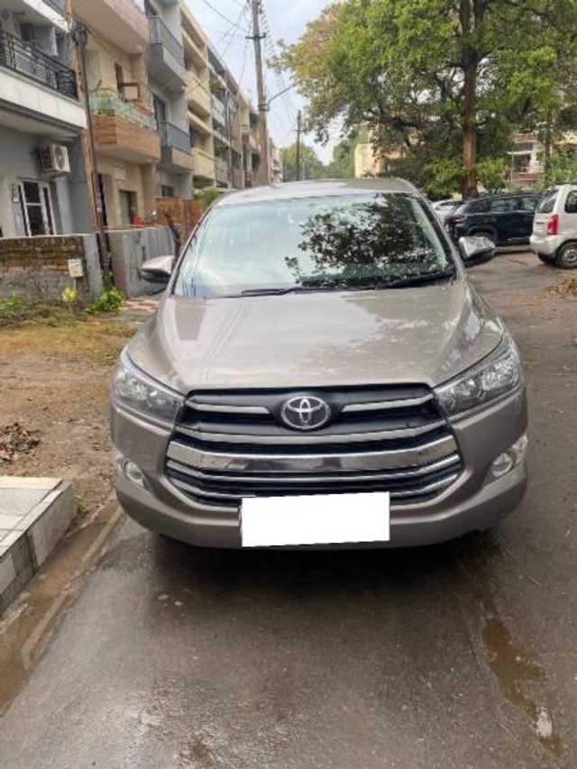 Toyota Innova Crysta 2.4 G MT 8S BSIV Second-hand 2018 Toyota Innova Crysta 2.4 G MT 8S BSIV for sale in Chandigarh-0