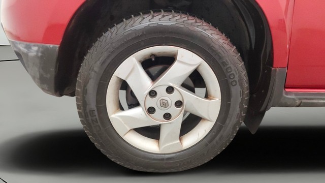 Second-hand 2014 Renault Duster 85PS Diesel RxL for sale in Pune-25