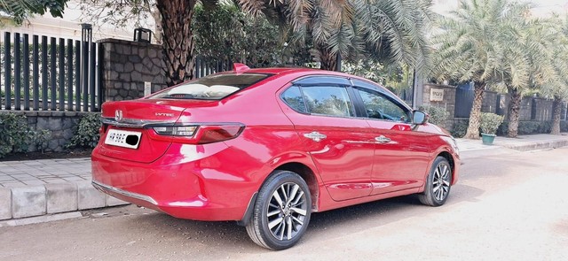 Second-hand 2022 Honda City ZX CVT for sale in New Delhi-21