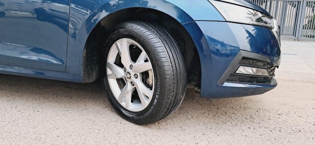 Second-hand 2021 Skoda Octavia Style for sale in New Delhi-20