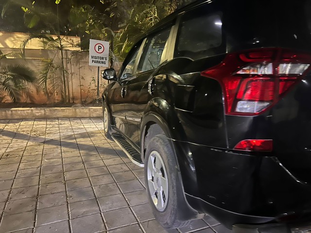 Mahindra XUV500 W7 Second-hand 2021 Mahindra XUV500 W7 for sale in Pune-2