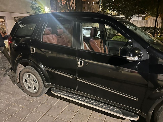 Mahindra XUV500 W7 Second-hand 2021 Mahindra XUV500 W7 for sale in Pune-1