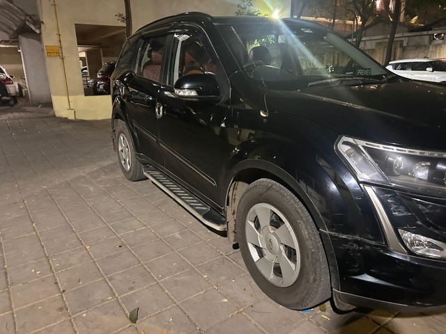 Mahindra XUV500 W7 Second-hand 2021 Mahindra XUV500 W7 for sale in Pune-0