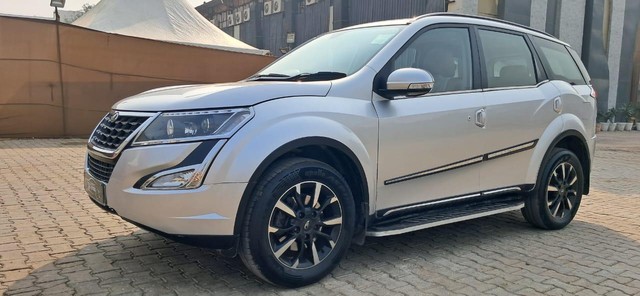 Second-hand 2019 Mahindra XUV500 W11 AT BSIV for sale in New Delhi-16