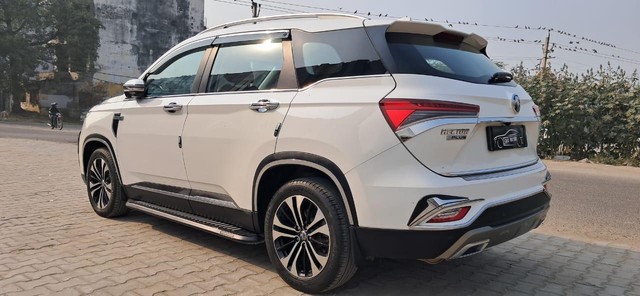 Second-hand 2022 MG Hector Sharp CVT for sale in New Delhi-4