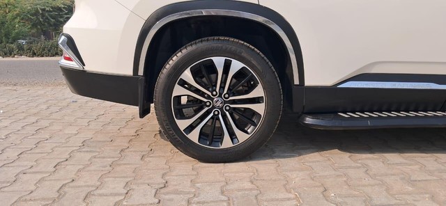 Second-hand 2022 MG Hector Sharp CVT for sale in New Delhi-19