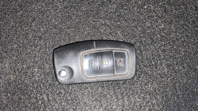 Second-hand 2014 Ford Ecosport 1.5 Ti VCT MT Ambiente for sale in Kochi-10