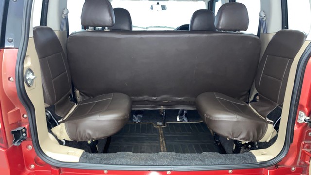 Second-hand 2016 Mahindra TUV 300 T8 AMT for sale in Kochi-19