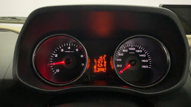 Second-hand 2016 Mahindra TUV 300 T8 AMT for sale in Kochi-11