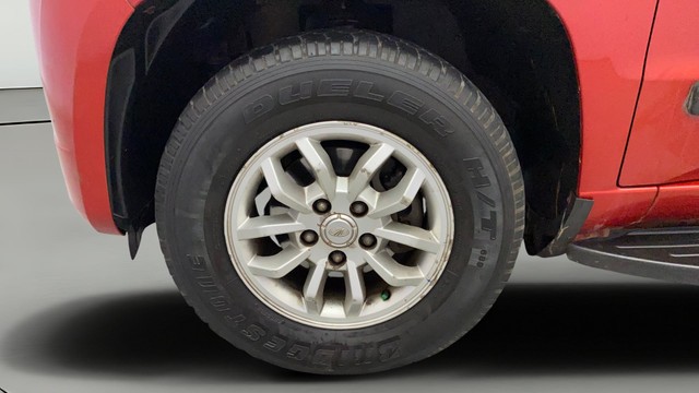 Second-hand 2016 Mahindra TUV 300 T8 AMT for sale in Kochi-25