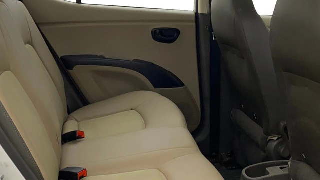 Second-hand 2016 Hyundai i10 Magna 1.1L for sale in Mumbai-16