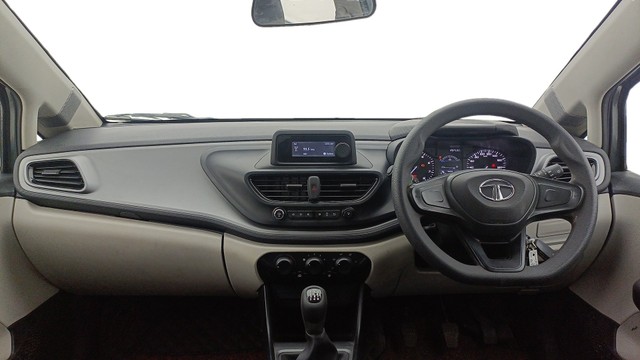 Second-hand 2021 Tata Altroz XE BSVI for sale in New Delhi-10