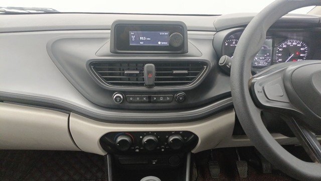 Second-hand 2021 Tata Altroz XE BSVI for sale in New Delhi-22