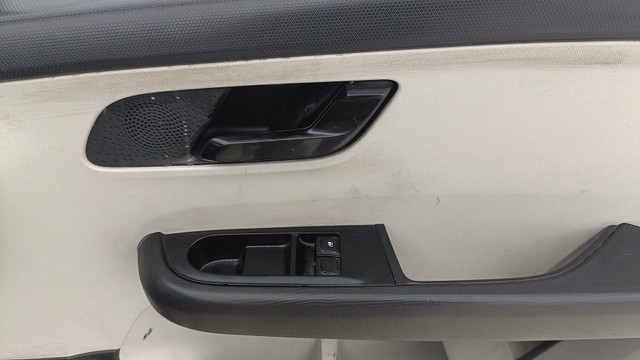 Second-hand 2021 Tata Altroz XE BSVI for sale in New Delhi-17