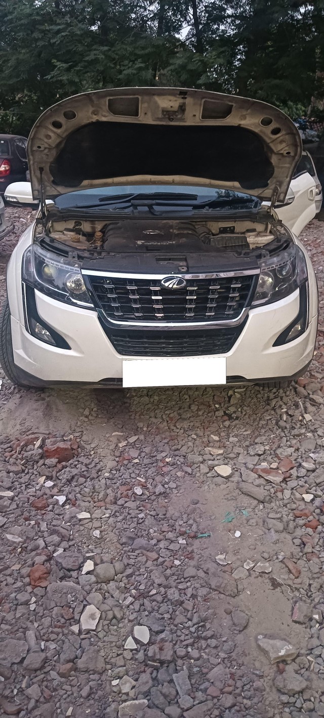 Second-hand 2021 Mahindra XUV500 W11 Option for sale in Patna-7