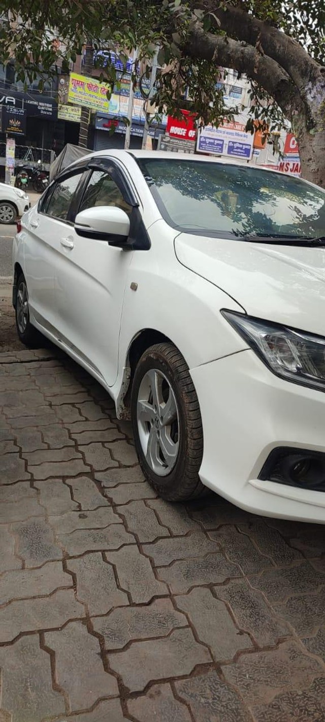 Second-hand 2014 Honda City i VTEC V for sale in Patna-6