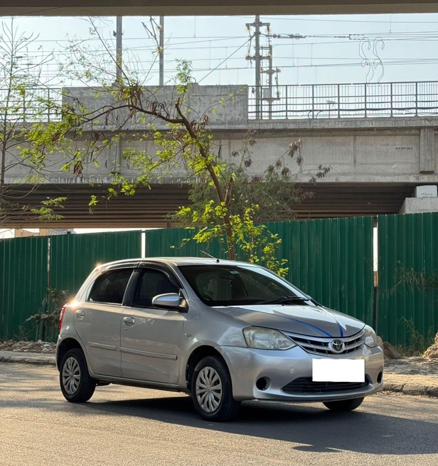 Second-hand 2013 Toyota Etios Liva G for sale in New Delhi-10