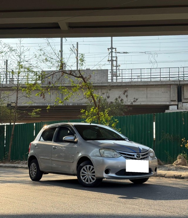 Second-hand 2013 Toyota Etios Liva G for sale in New Delhi-14
