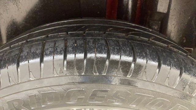 Second-hand 2014 Maruti Swift ZXI for sale in Hyderabad-31