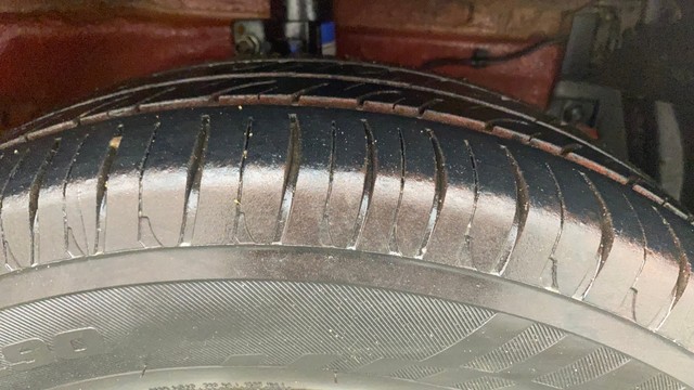 Second-hand 2014 Maruti Swift ZXI for sale in Hyderabad-28