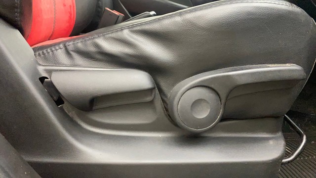 Second-hand 2014 Maruti Swift ZXI for sale in Hyderabad-18