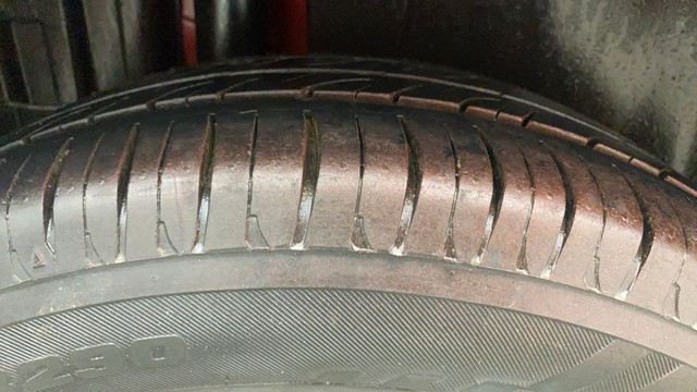 Second-hand 2014 Maruti Swift ZXI for sale in Hyderabad-29