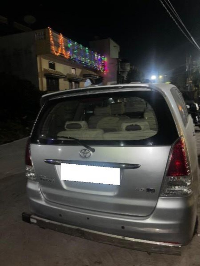 Second-hand 2012 Toyota Innova 2.5 VX 8 STR for sale in Udaipur-3