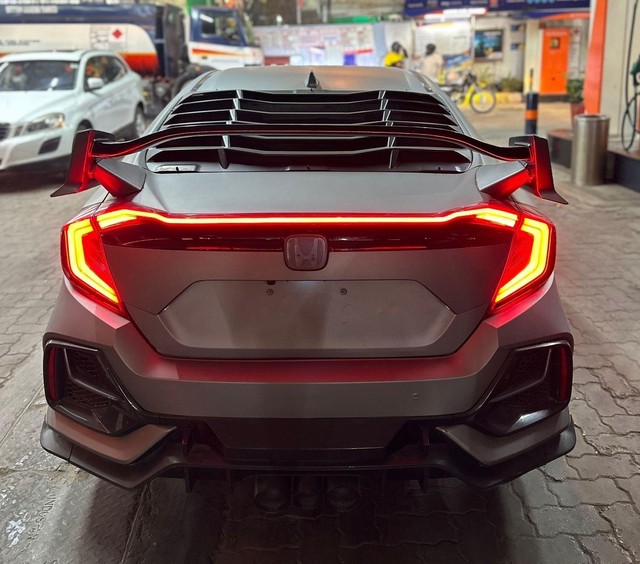 Second-hand 2019 Honda Civic VX for sale in New Delhi-2