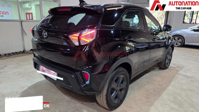Second-hand 2022 Tata Nexon EV XZ Plus Dark Edition for sale in Kolkata-8