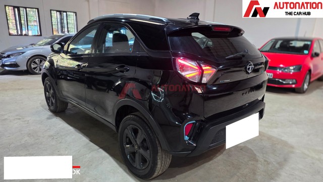 Second-hand 2022 Tata Nexon EV XZ Plus Dark Edition for sale in Kolkata-9