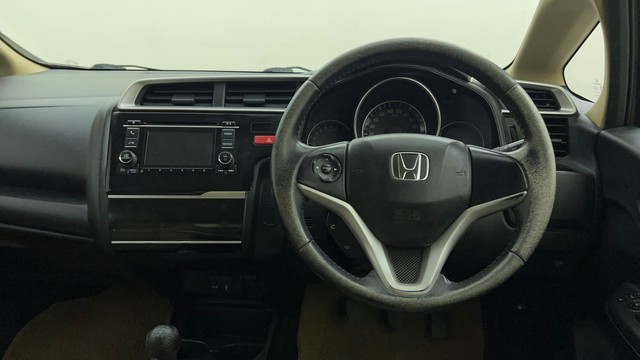 Second-hand 2015 Honda Jazz V for sale in Mysore-28